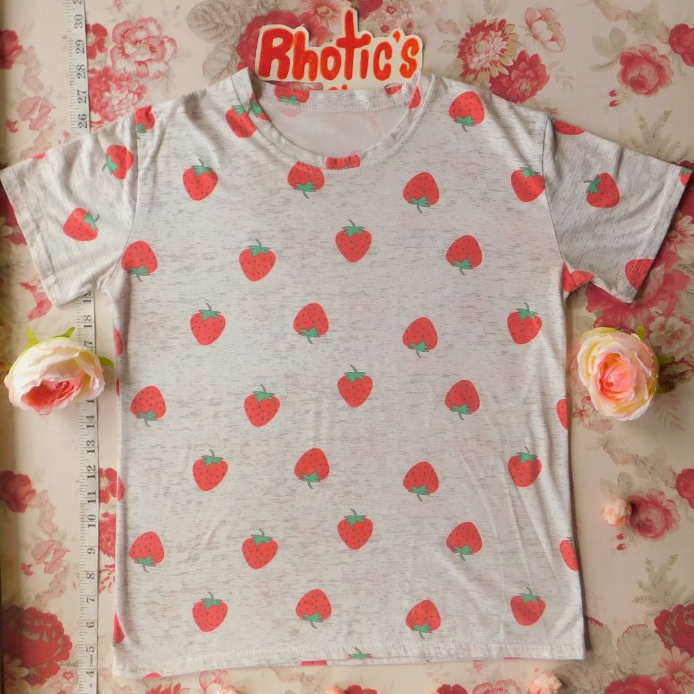 Strawberry Pattern Short-Sleeved T-Shirt